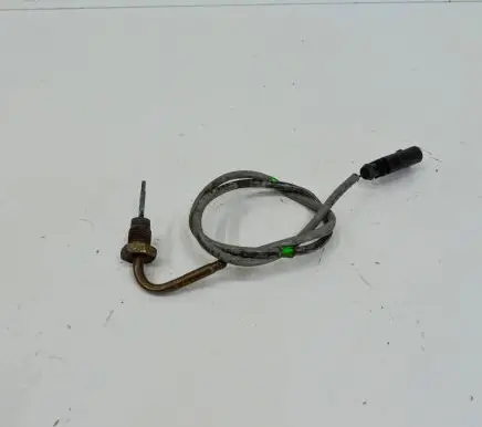 Volkswagen PASSAT B8 Oil temperature sensor 04L906088BC