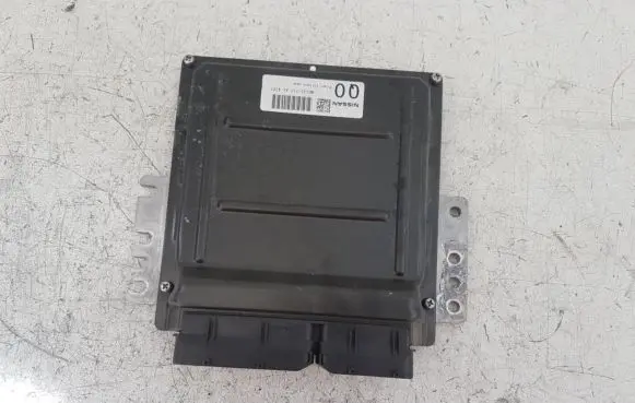 Nissan Murano Z50 Engine control unit/module mec33-712