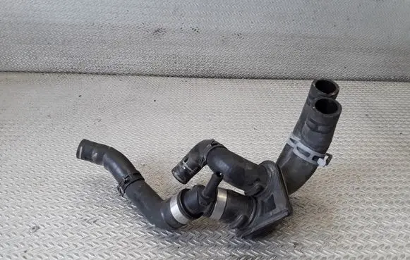 Volkswagen Phaeton Engine coolant pipe/hose