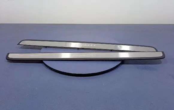 Honda Civic IX Foot area side trim 84202SMRZE002