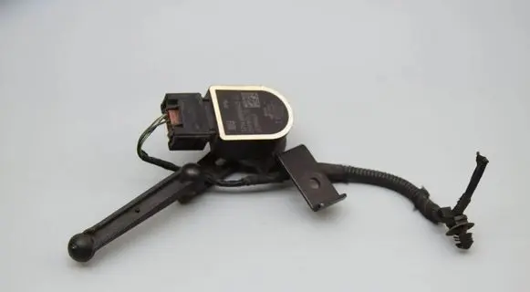 BMW 3 F30 F35 F31 Headlight/headlamp level sensor 6860843