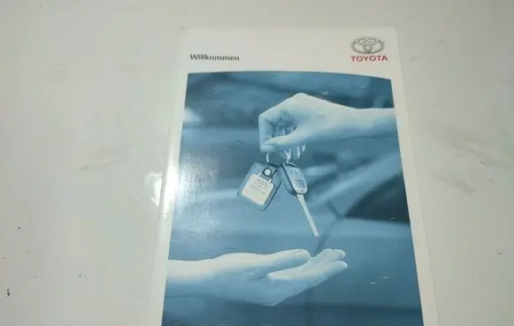 Toyota Yaris Owners service history hand book 