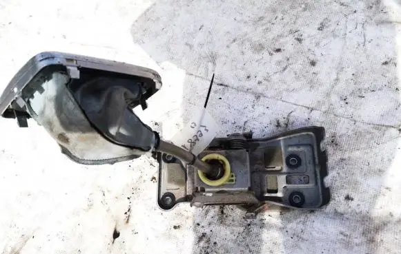 Suzuki Liana Handbrake/parking brake lever assembly