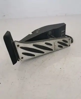 BMW 5 E39 Accelerator throttle pedal 6753519