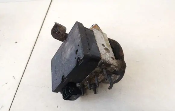 Ford Focus ABS Pump 2m512m110ee 2m51-2m110-ee