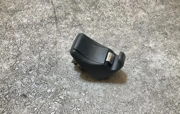 Sun visor clip/hook/bracket