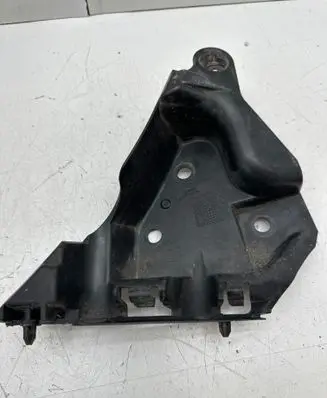 Volvo XC60 Front bumper mounting bracket 30764618