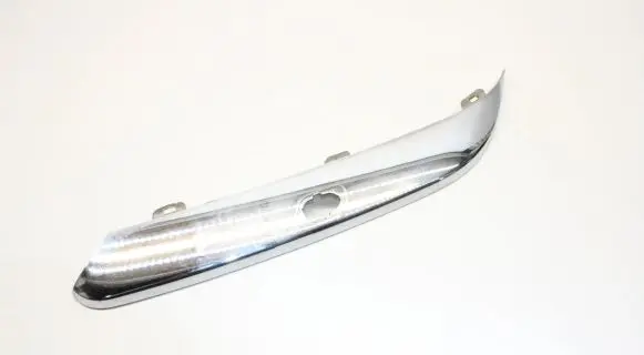 Chrysler 300 - 300C Front bumper splitter molding 04805939AA