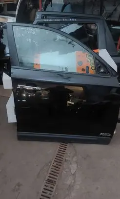 KIA Sorento Front door 