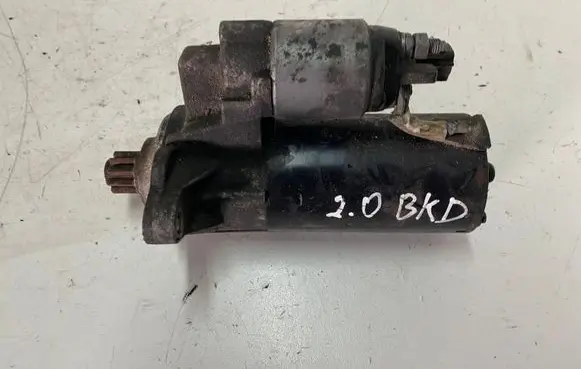 Volkswagen PASSAT B6 Starter motor 02E911023H