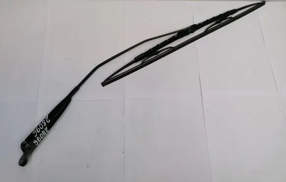 Smart ForTwo I Front wiper blade arm 0001395V004
