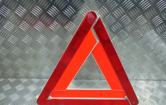 Seat Leon (1P) Emergency warning sign 