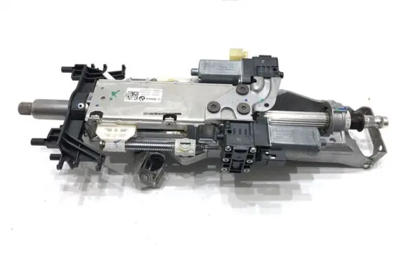 BMW 5 G30 G31 Steering wheel axle 7045955