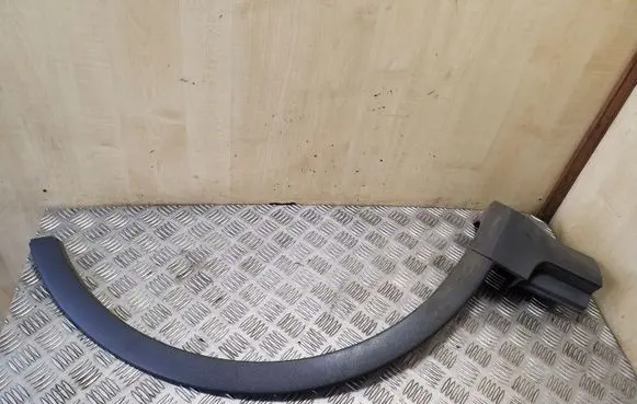 Front arch trim