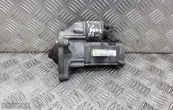 Citroen Berlingo Starter motor 964864468001