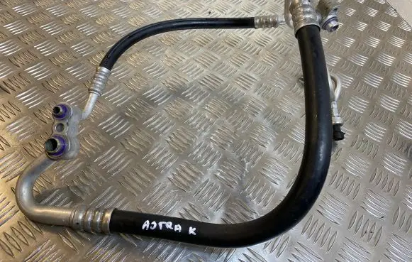 Opel Astra K Air conditioning (A/C) pipe/hose 39025945