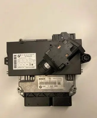BMW 5 E60 E61 Engine ECU kit and lock set 7809955 170208867 0281015128