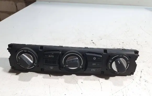BMW 5 E60 E61 Climate control unit 9177713 1364903 900252310007