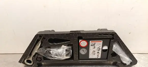 Volvo XC40 Tool set 31445789