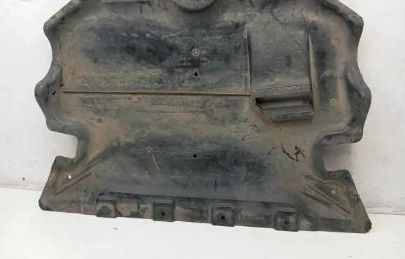 Mercedes-Benz GLC C253 Engine splash shield/under tray A2535200300