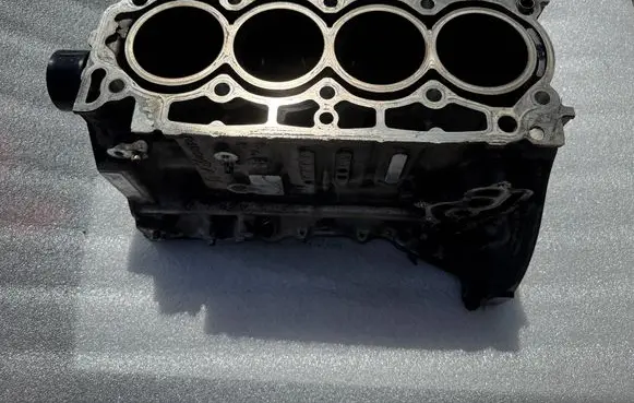 Citroen C4 Cactus Engine block 9816127510