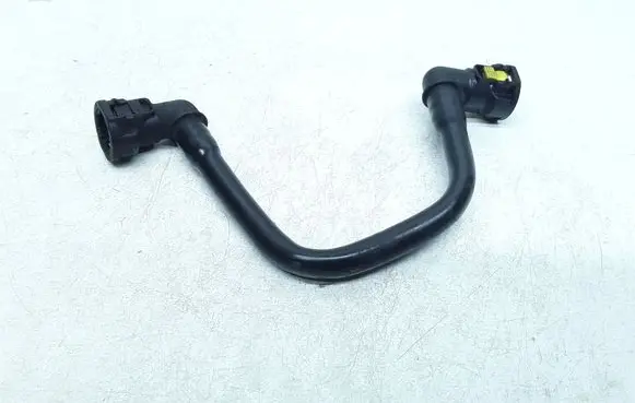 Volvo S60 Gearbox oil cooler pipe/hose 8G917890BC