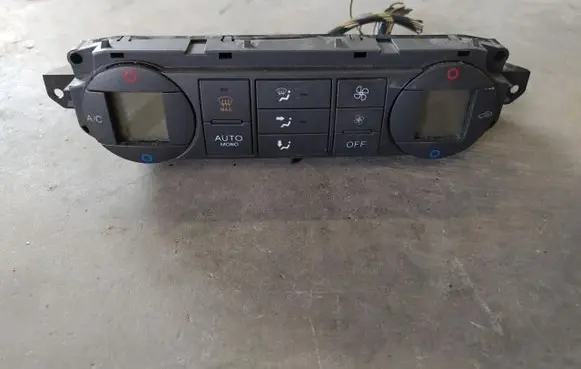 Ford Focus Climate control unit 3M5T18C612AP
