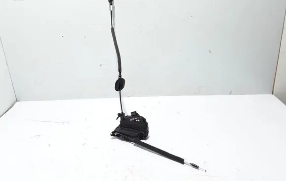 Renault Zoe Rear door lock 825037100R