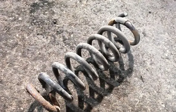 Mercedes-Benz C W203 Rear coil spring