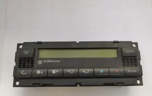 Volkswagen PASSAT B5 Climate control unit 6013966