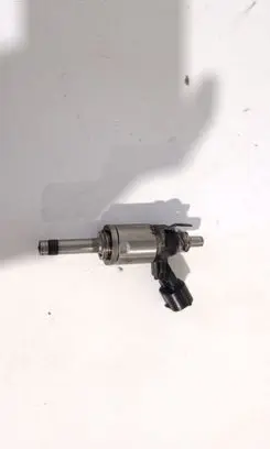 Nissan Juke I F15 Fuel injector 21RAND170