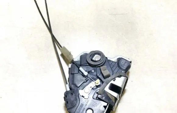 Honda CR-V Front door lock 41113020780 411130-20780