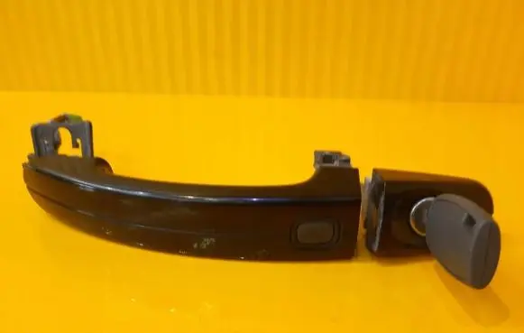 Ford Kuga I Front door coupe exterior handle/bracket 8M51A22404