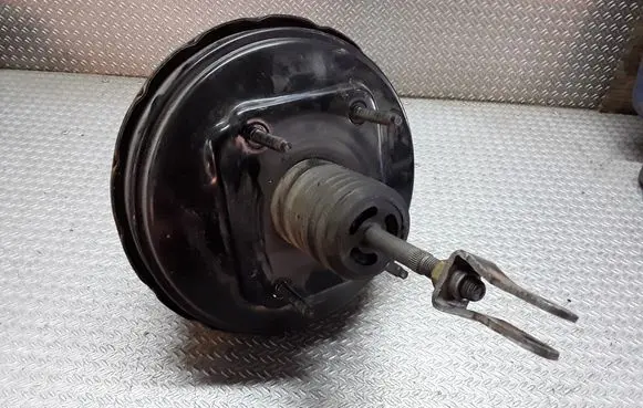 Lexus IS 200-300 Brake booster 13101050970