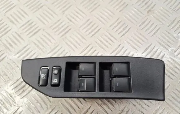 Toyota Verso Electric window control switch 8404005020 8404005060