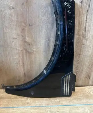 Dodge Nitro Fender