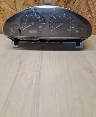 Speedometer (instrument cluster)