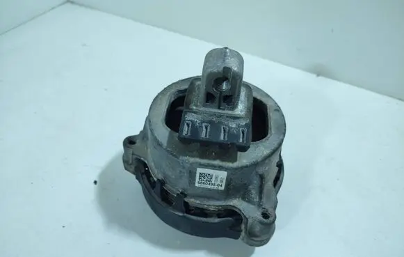BMW X3 G01 Engine mount bracket 6860495