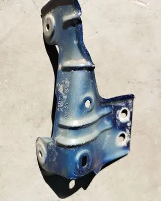 Seat Arona Fender mounting bracket 6F9821309A 0520