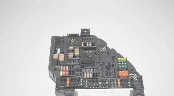 BMW 5 F10 F11 Fuse module 9234423