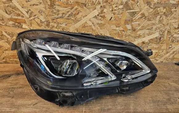 Mercedes-Benz E W212 Headlight/headlamp A2128205639
