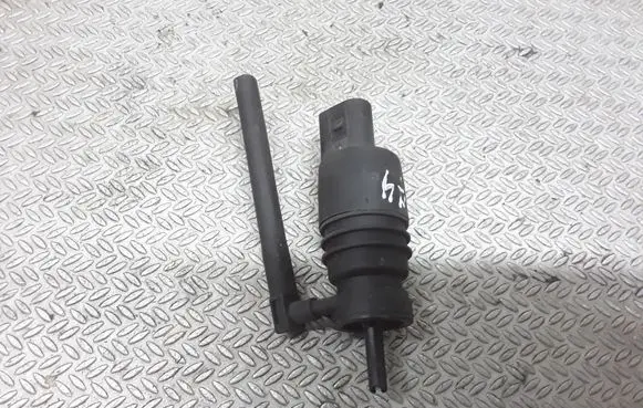 Mercedes-Benz E W211 Windscreen/windshield washer pump