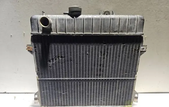 BMW 3 E21 Coolant radiator 11517009
