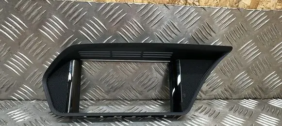 Mercedes-Benz E C207 W207 Radio/GPS head unit trim A2076800336