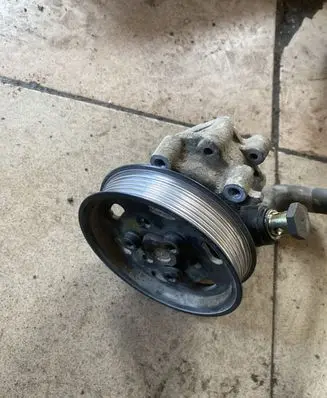 Ford Galaxy Power steering pump