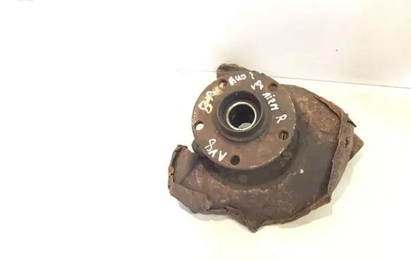 Audi V8 Rear wheel hub spindle/knuckle 