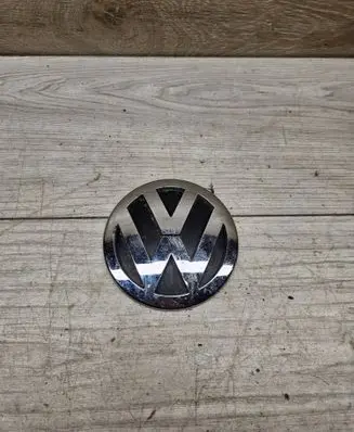 Volkswagen Jetta V Manufacturers badge/model letters 1K5853630
