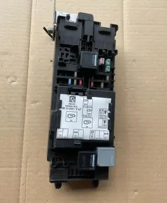 Land Rover Discovery 5 Fuse box set JPLA-14A073-BB