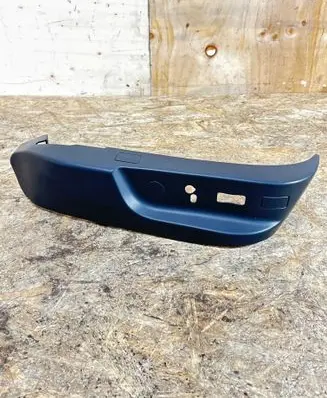 BMW 7 E38 Front door seat control surround trim 8207246A 8207246