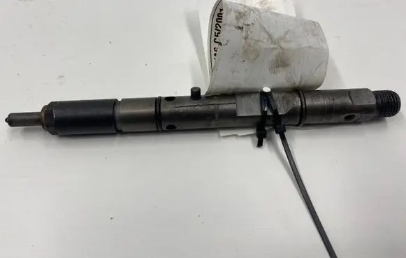 Fuel injector